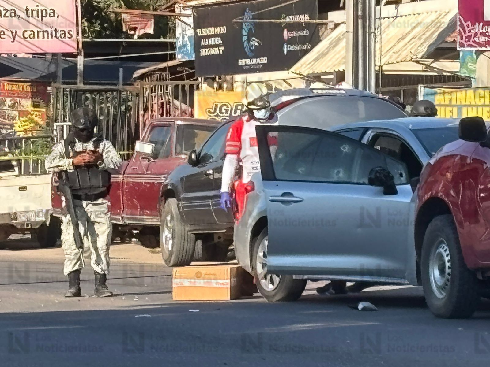 Se registra ataque a balazos contra un automóvil en Las Cucas, Culiacán