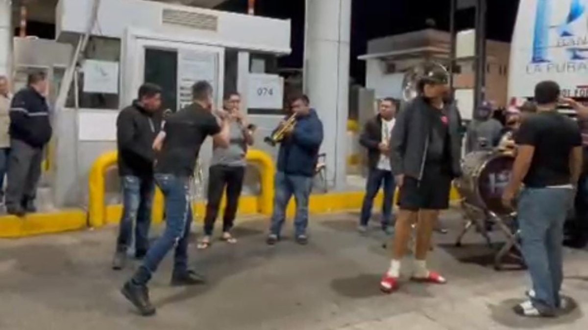 banda sinaloense en caseta cuatro caminos guasave