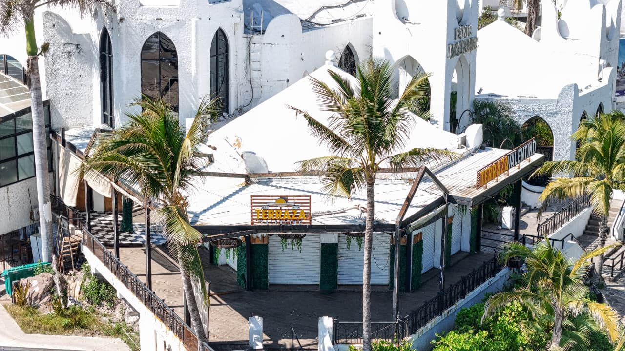bar valentino la terraza en mazatlan sinaloa