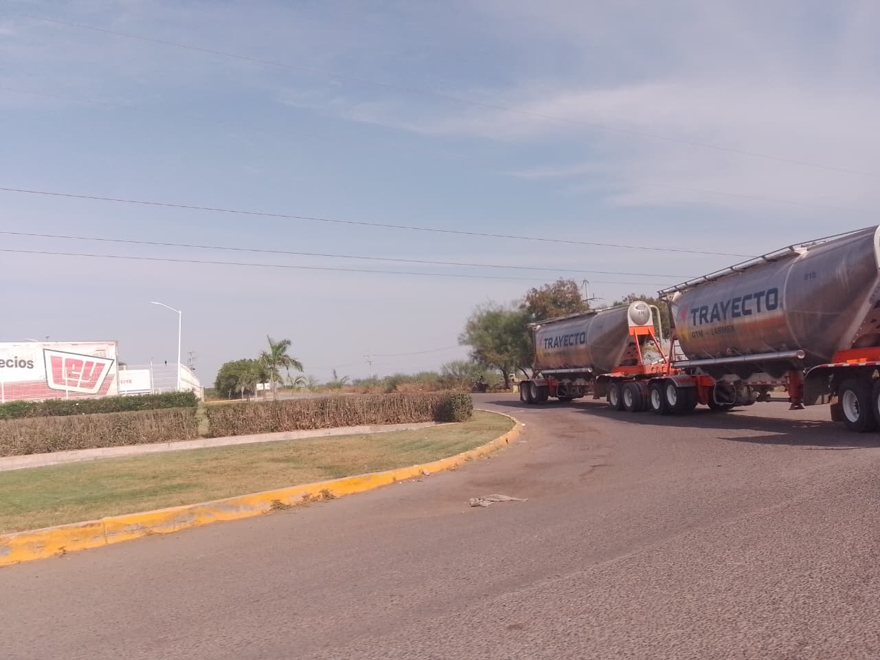 Productores bloquearán rutas alternas en Guasave, Sinaloa