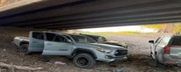 camioneta cuatro decomisada en enfrentamiento la brecha