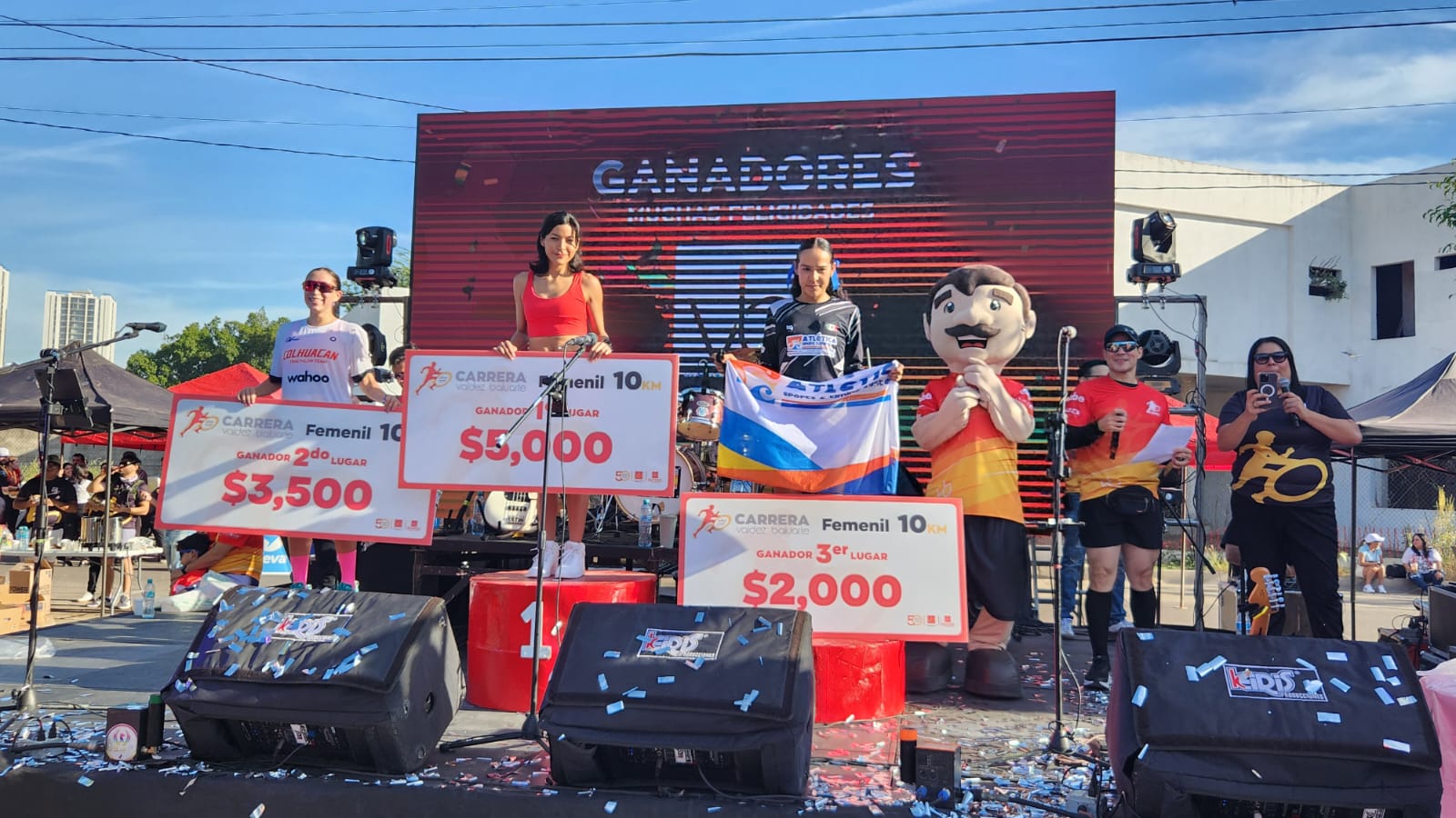 Carrera Valdez Baluarte "50 años creciendo a tu lado" en Culiacán