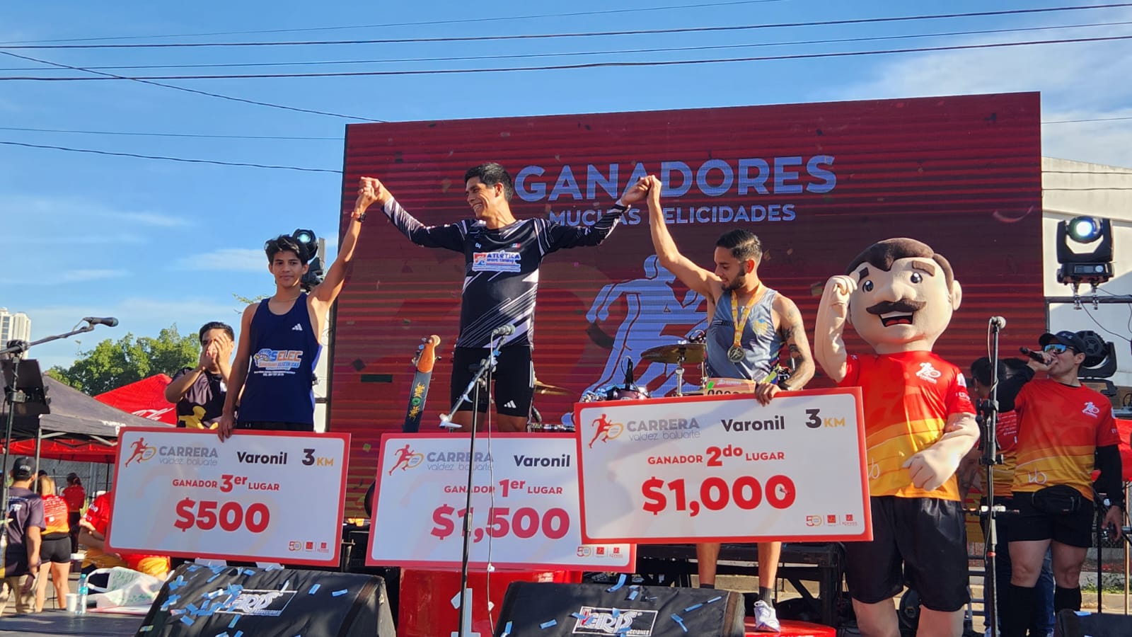 Carrera Valdez Baluarte "50 años creciendo a tu lado" en Culiacán