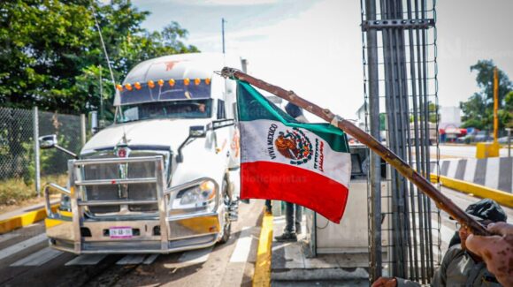 Permanece abierto el paso a todos los vehículos este jueves 27 de noviembre en la caseta de Costa Rica, en Culiacán