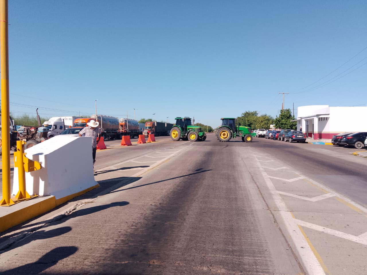 Caseta de Cuatro Caminos en Guasave