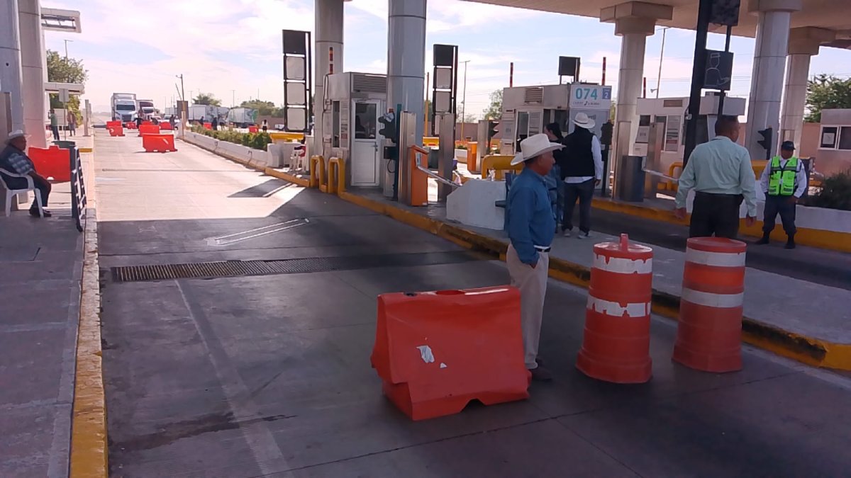caseta de cuatro caminos en guasave sinaloa