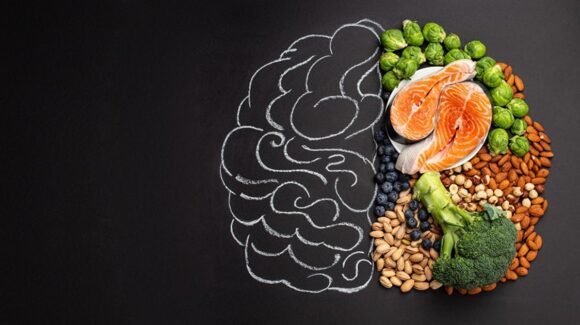 ¿Mala memoria o problemas de atención? Entérate que alimentos potencian tu salud cerebral