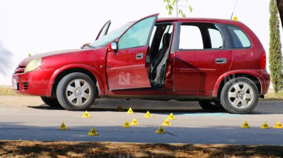 Civiles armados balean vehículo en Hacienda El Seminario en Mazatlán, Sinaloa; no se reportan heridos