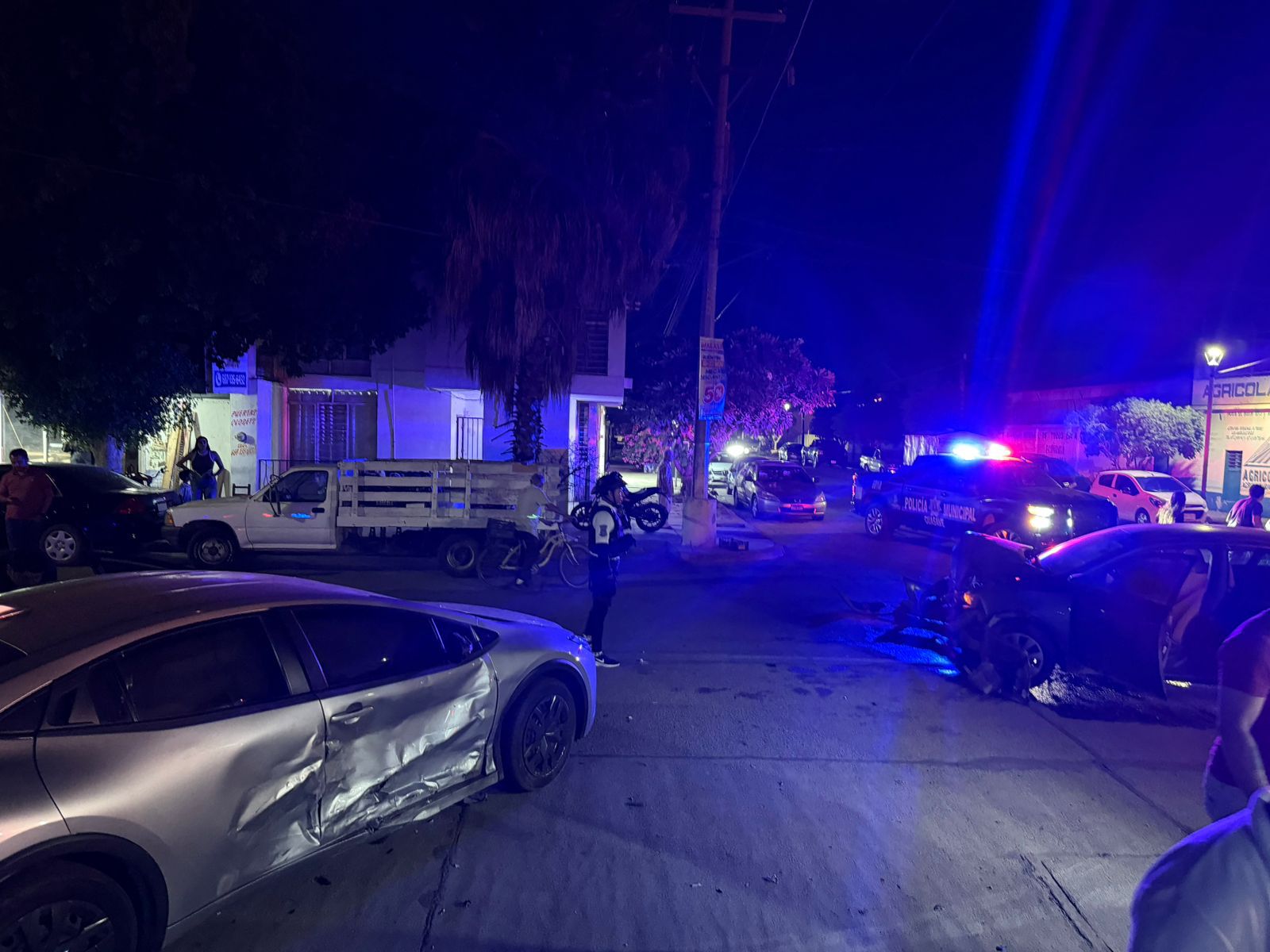 Una mujer lesionada dejó un choque múltiple en Guasave