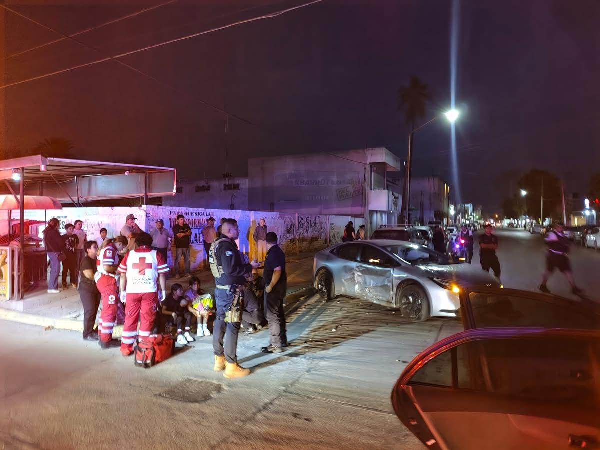 Una mujer lesionada dejó un choque múltiple en Guasave