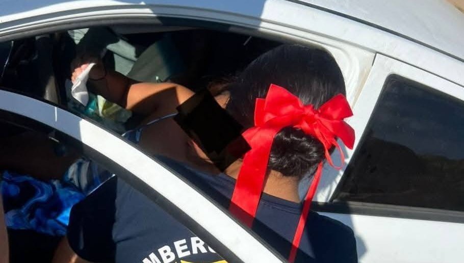 choque por alcance de auto contra camion de basura bomberos