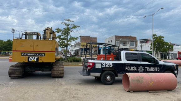 ¡Atención! Habrá cierre vial en la avenida Juan Pablo II e Internacional por conexión de colector sanitario en Mazatlán, Sinaloa