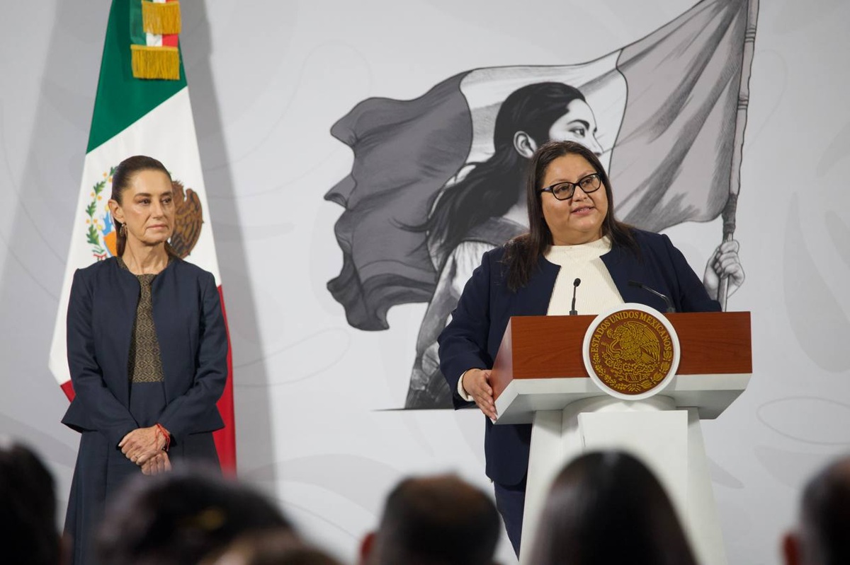Citlalli Hernández y Claudia Sheinbaum presentando Plan contra el Abuso Sexual