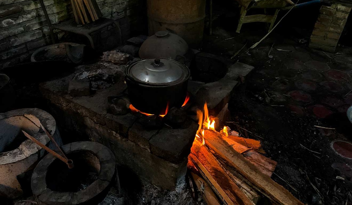 Cocina con fogón de leña