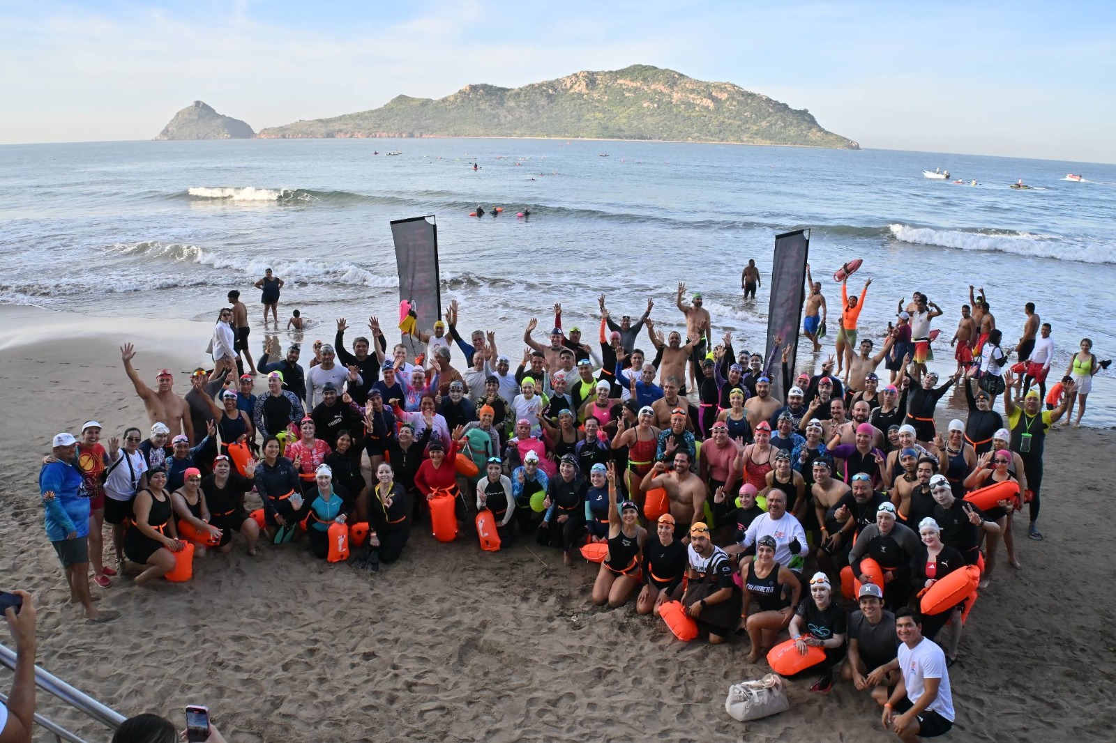 competencia de nado en mazatlan