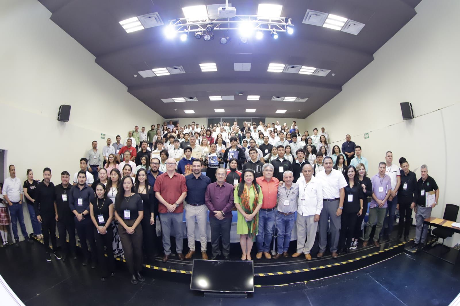 Cobaes realiza Concursos Académicos de Ciencias Exactas y Experimentales
