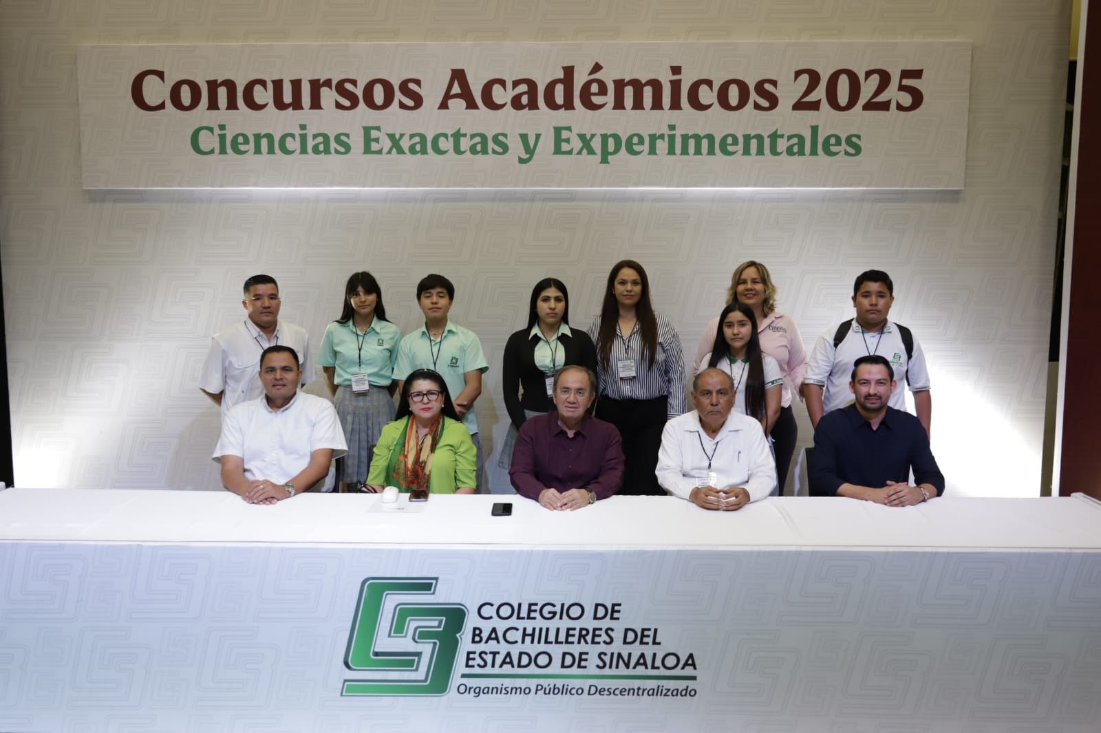 Cobaes realiza Concursos Académicos de Ciencias Exactas y Experimentales