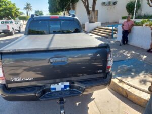 Conductores multados por estacionarse en espacios prohibidos
