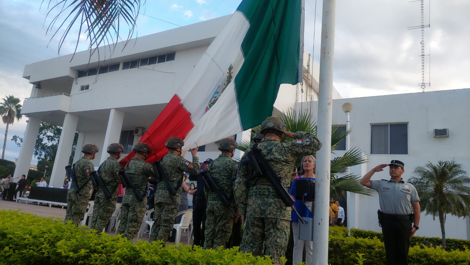 Conmemoran el 150 aniversario del inicio de la Revolución Mexicana