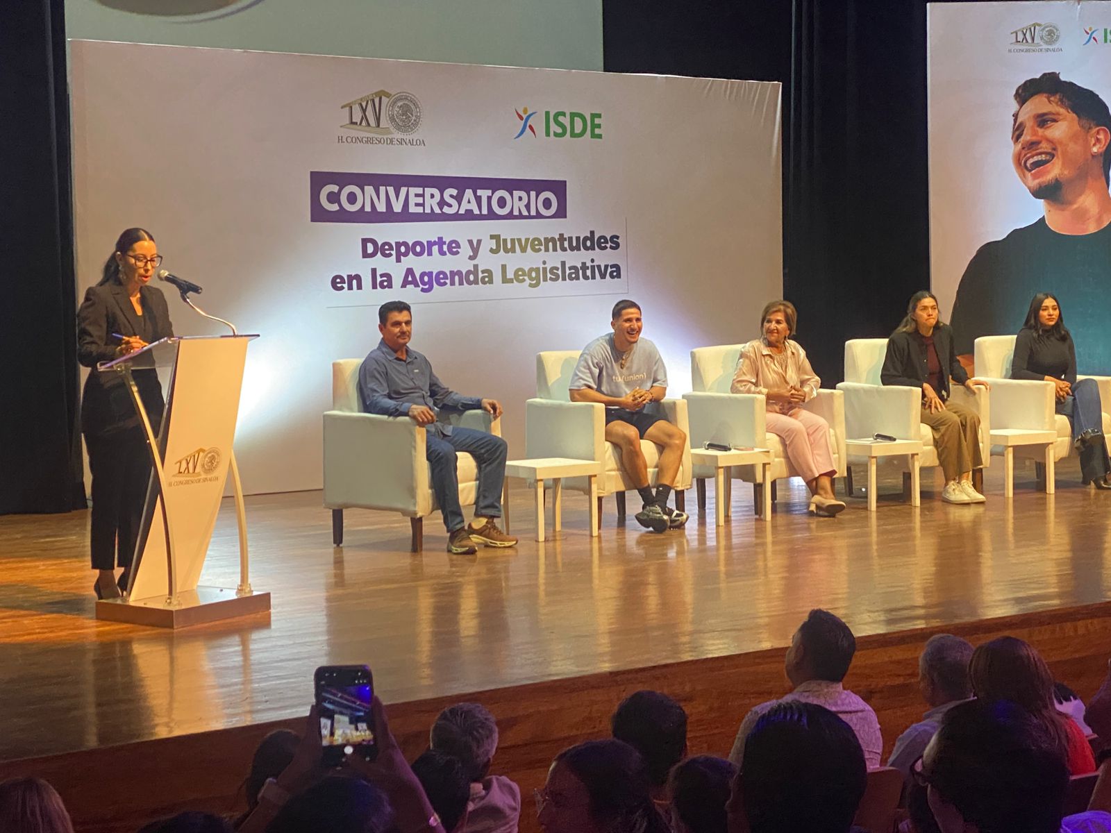 conversatorio "Deporte y Juventudes en la Agenda Legislativa"