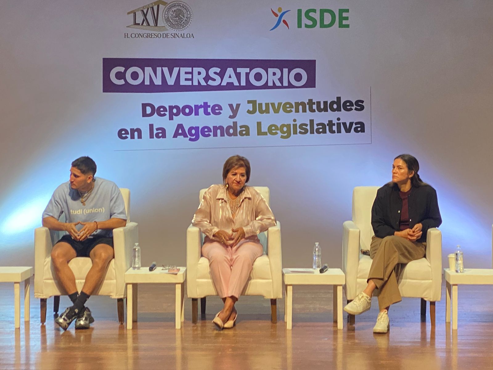 conversatorio "Deporte y Juventudes en la Agenda Legislativa"