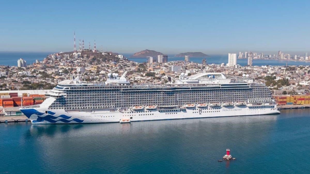 Crucero Royal Princess llega a Mazatlán