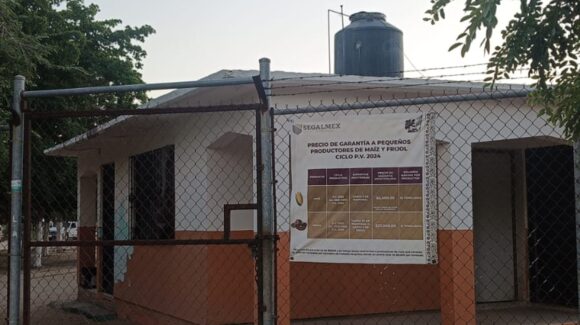 ¡Se enojaron! Productores de temporal en Ahome, Sinaloa, van de nuevo a la caseta de San Miguel este viernes