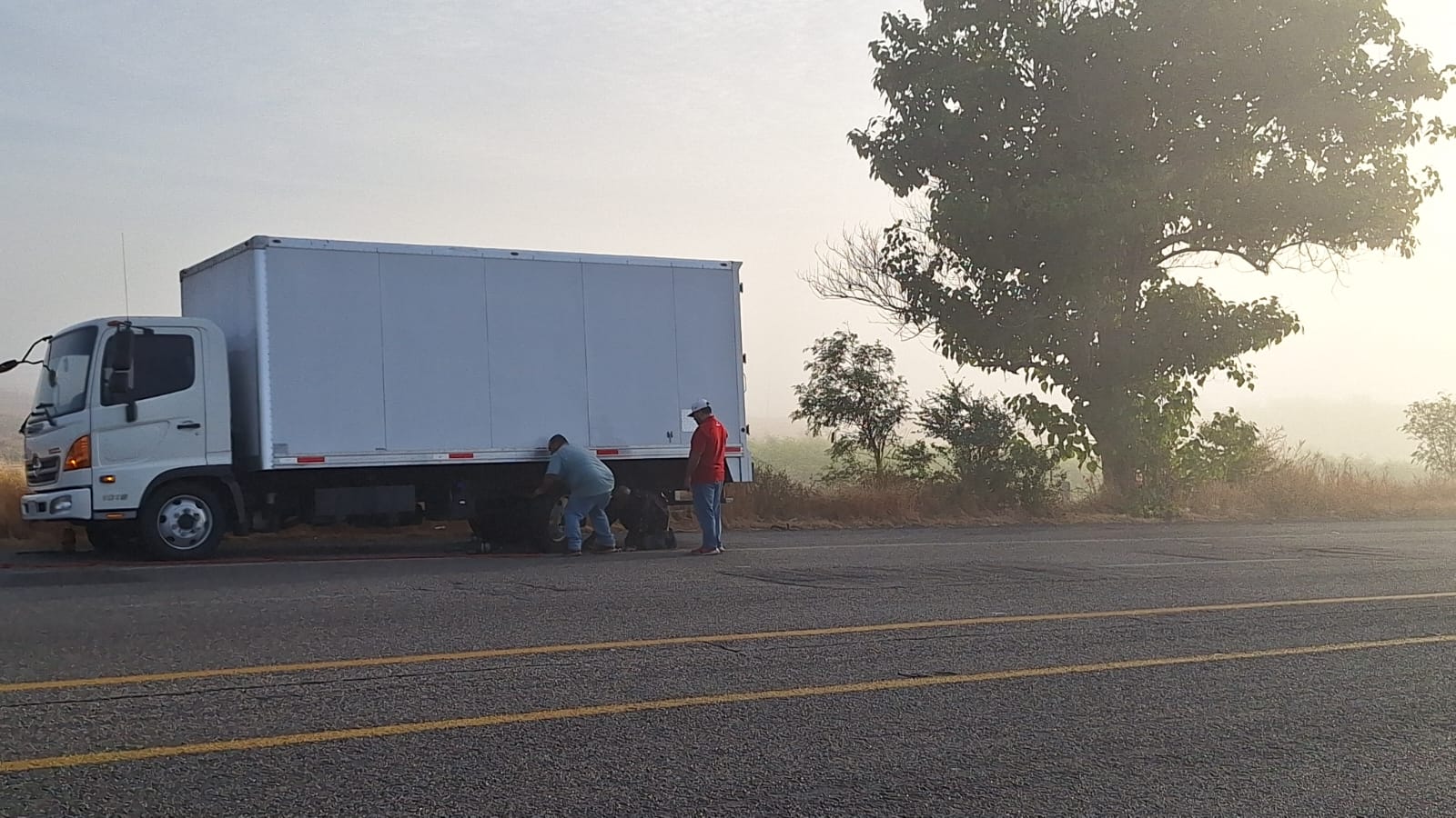 decenas de unidades resultaron afectadas por los ponchallantas en angostura