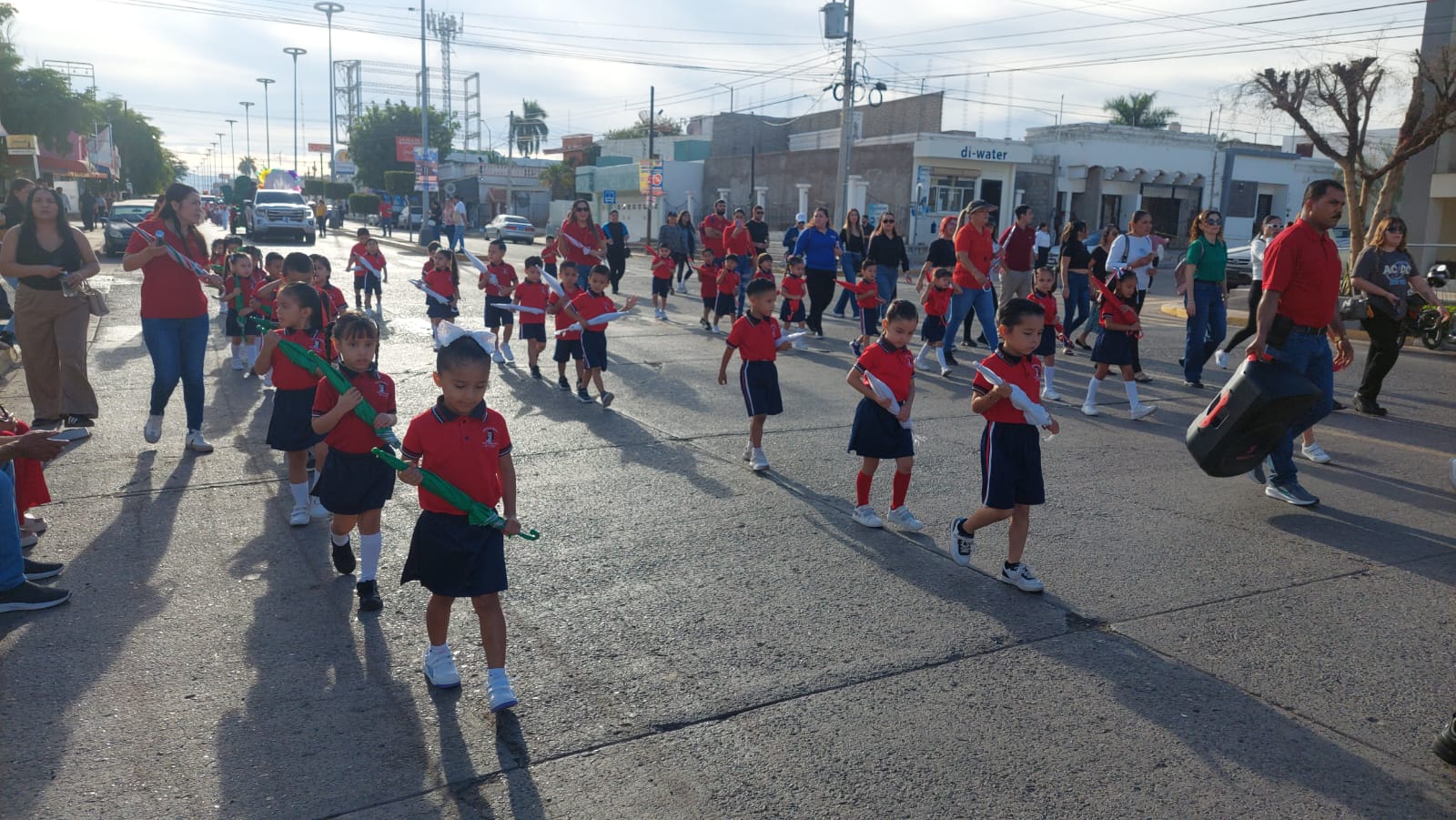 desfile 20 de noviembre en salvador alvarado