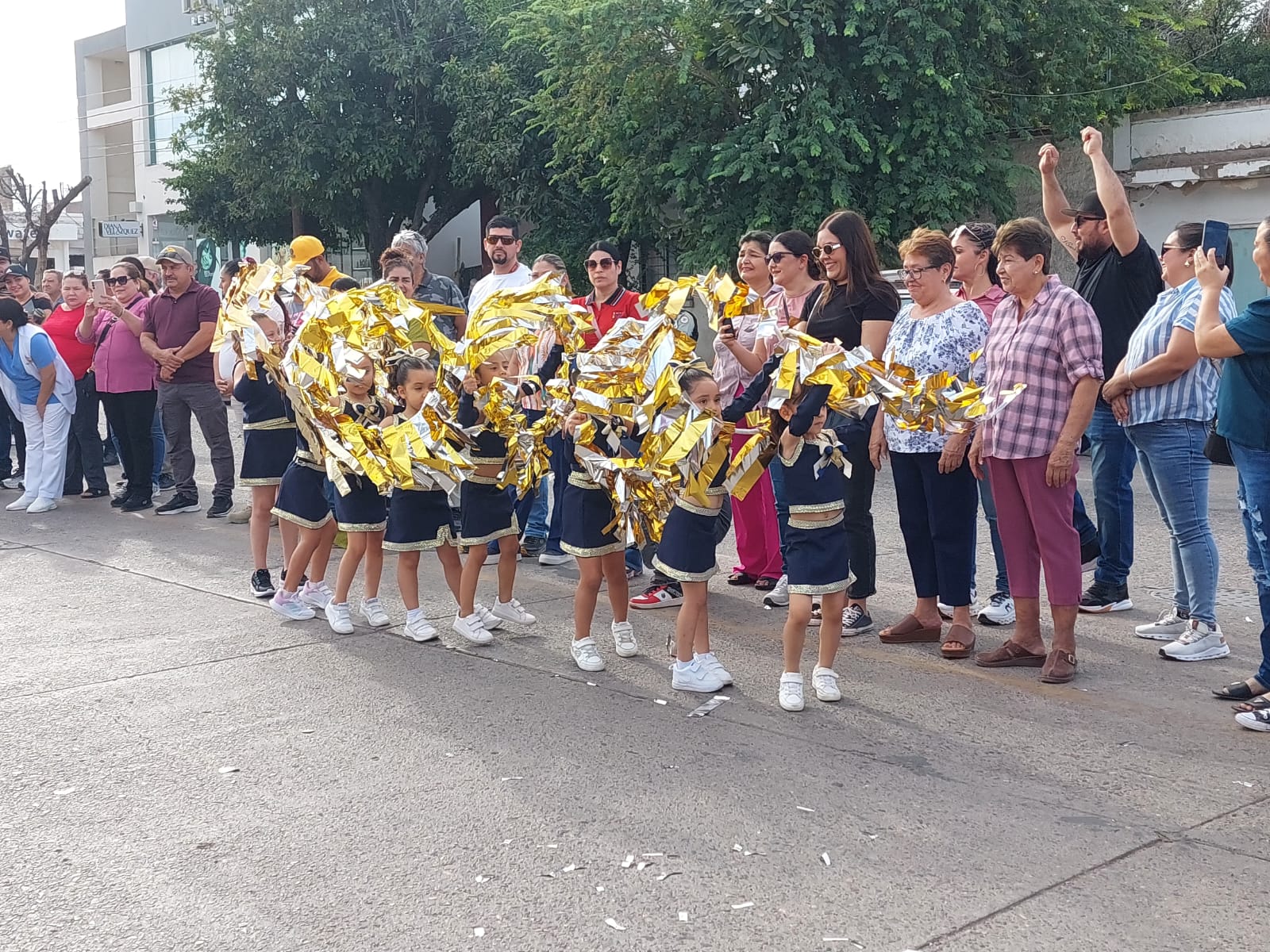 desfile 20 de noviembre en salvador alvarado
