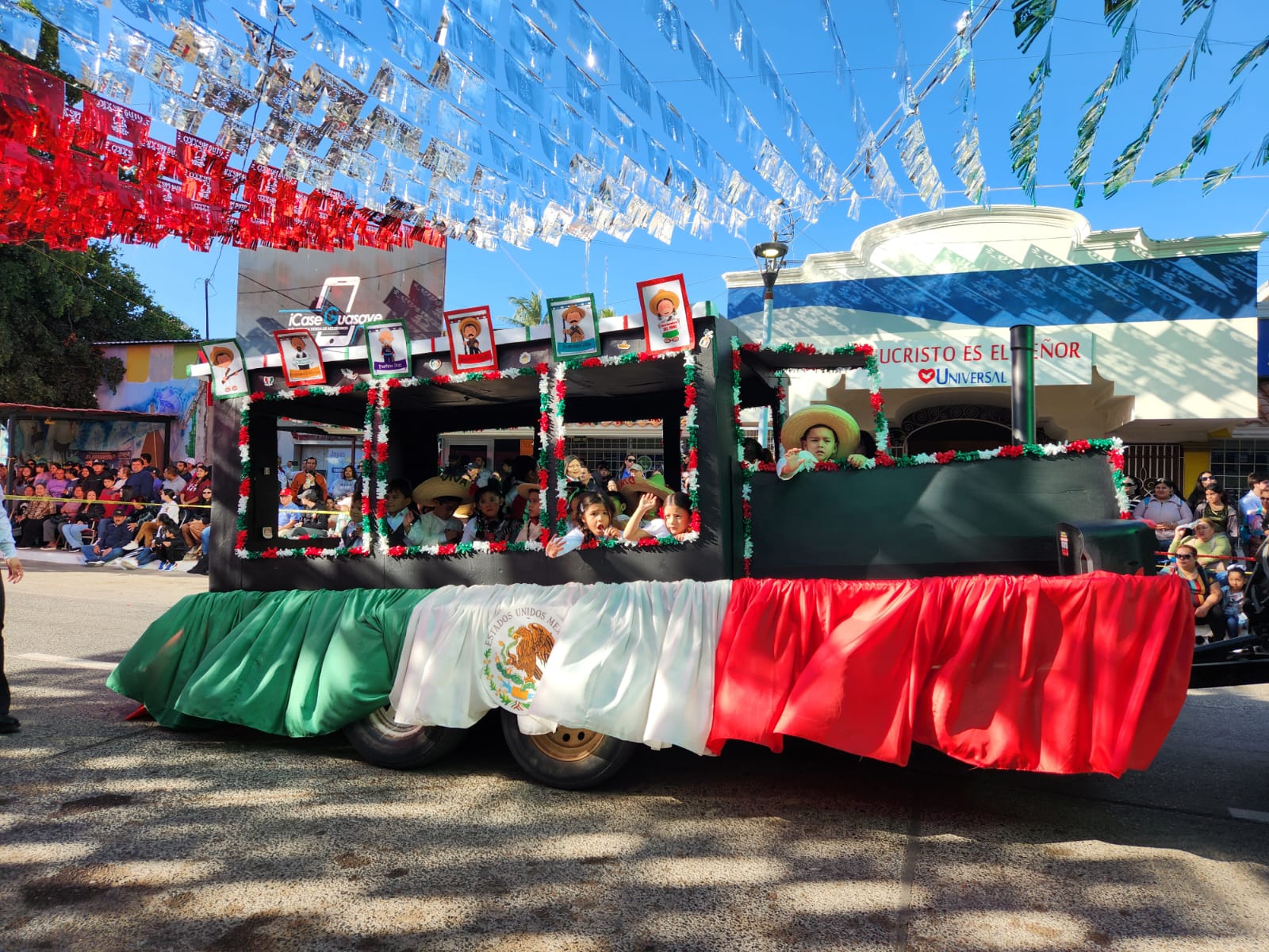 Desfile 20 de Noviembre en Guasave
