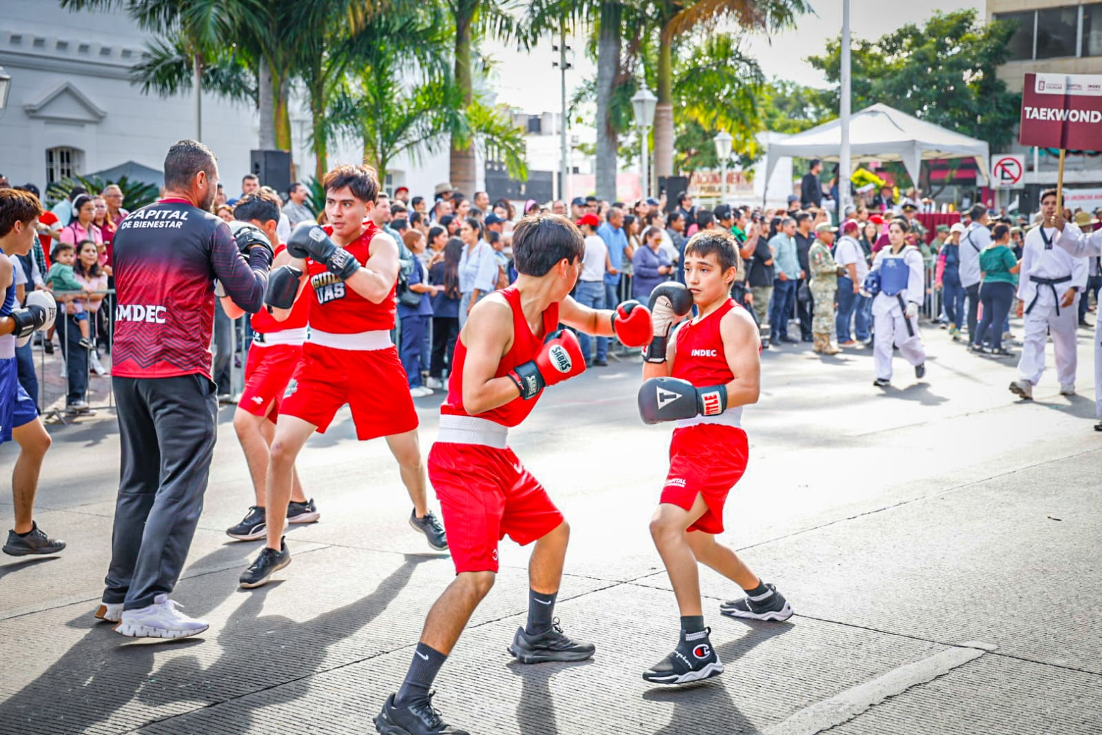 Desfile por el 115 aniversario de la Revolución Mexicana en Culiacán, Sinaloa