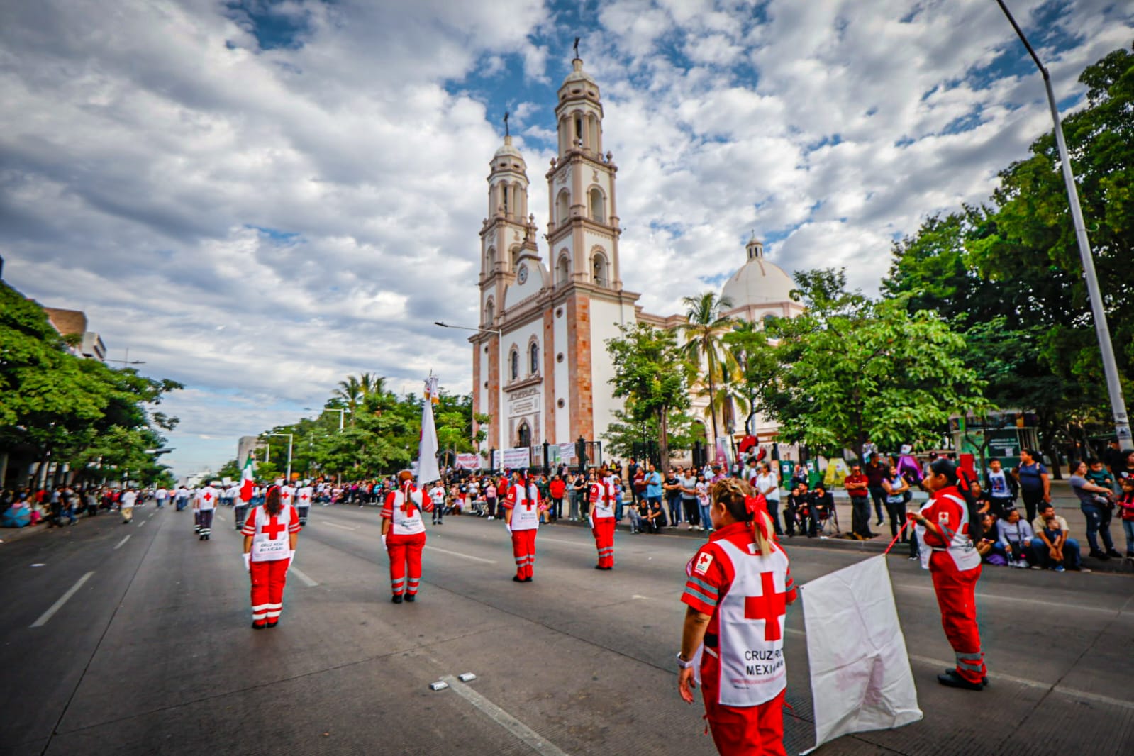 Desfile por el 115 aniversario de la Revolución Mexicana en Culiacán, Sinaloa