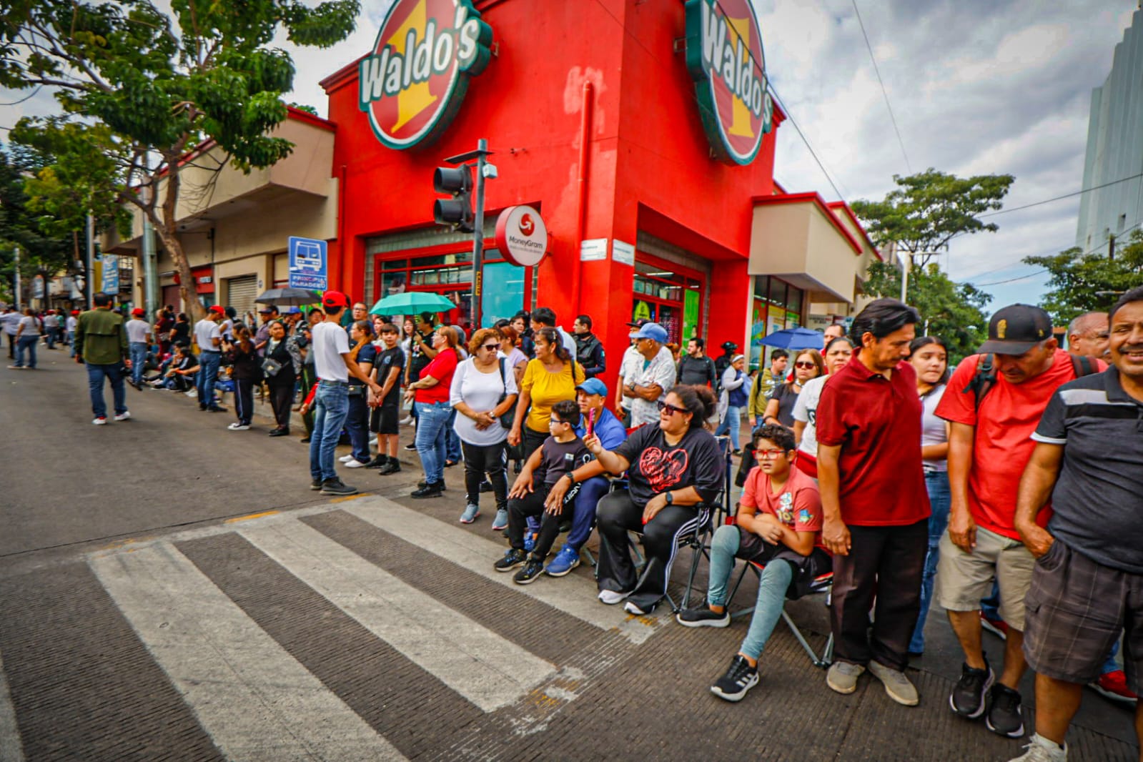 Desfile por el 115 aniversario de la Revolución Mexicana en Culiacán, Sinaloa