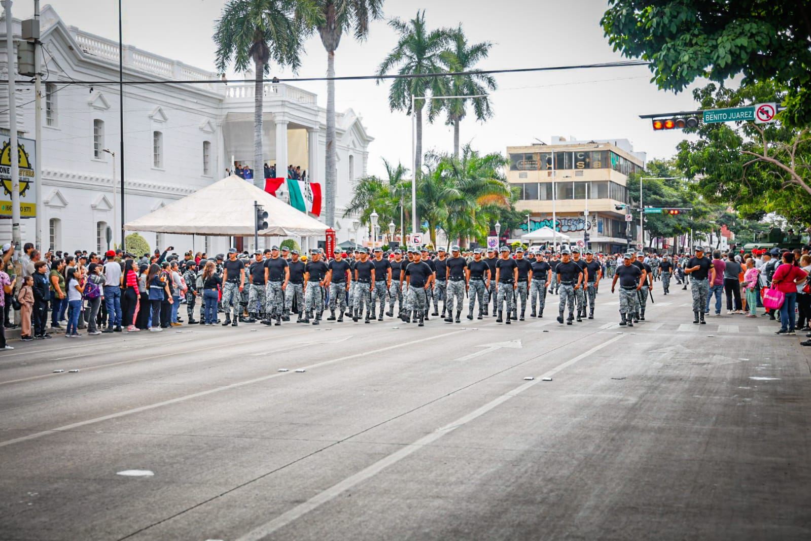 Desfile por el 115 aniversario de la Revolución Mexicana en Culiacán, Sinaloa