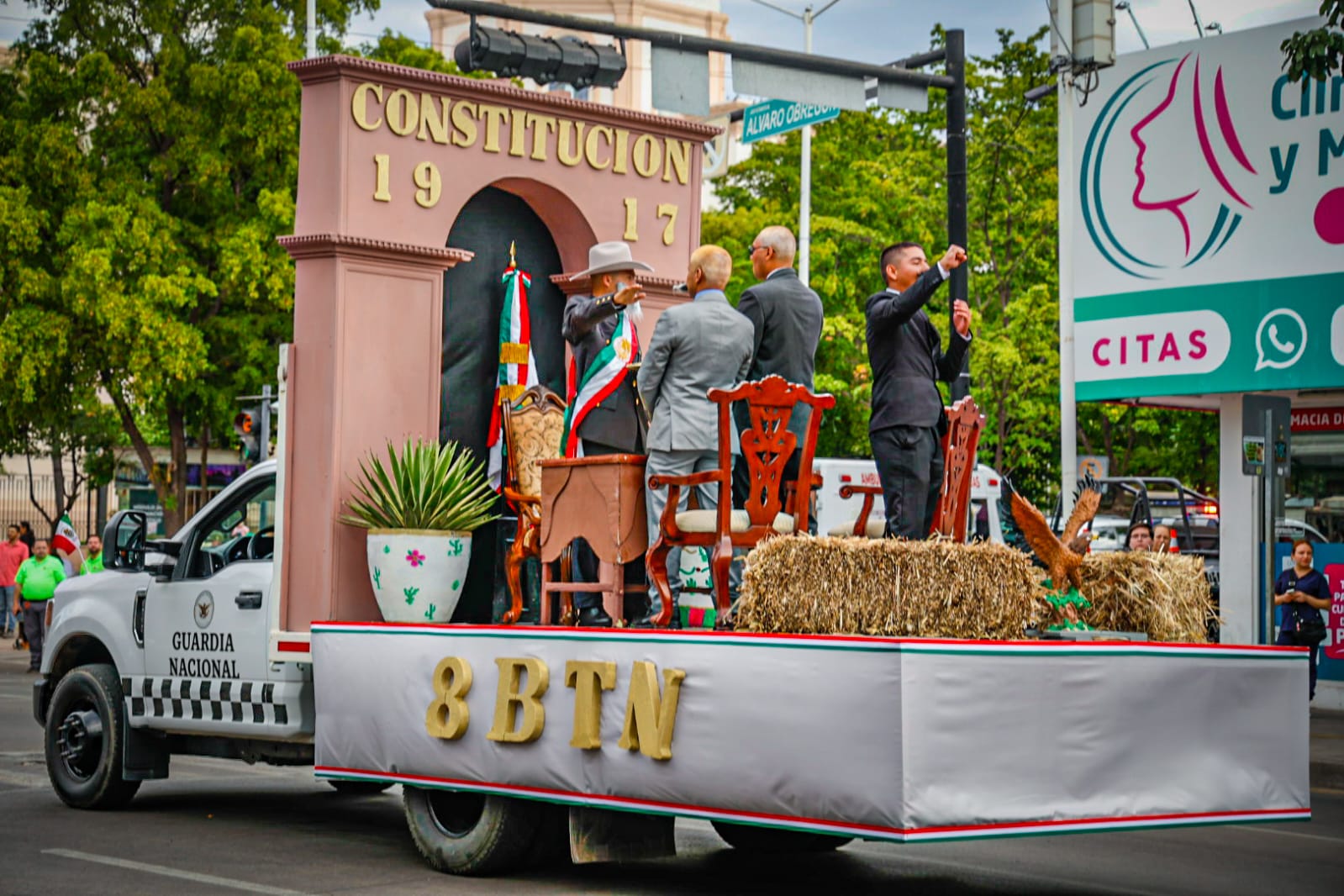 Desfile por el 115 aniversario de la Revolución Mexicana en Culiacán, Sinaloa
