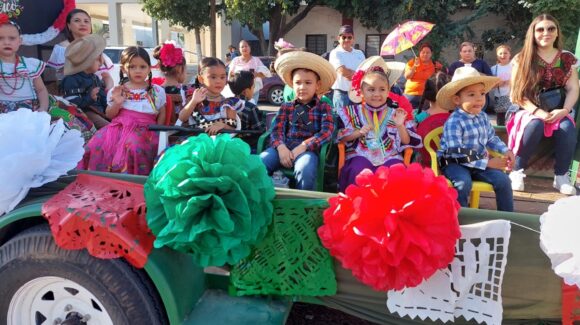 Preparan desfile del 20 de noviembre en Guamúchil, Sinaloa; participarán cerca de 2 mil alumnos y cuerpos de auxilio