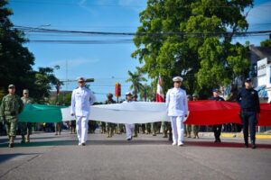 Desfile del Día de la Revolución en Los Mochis