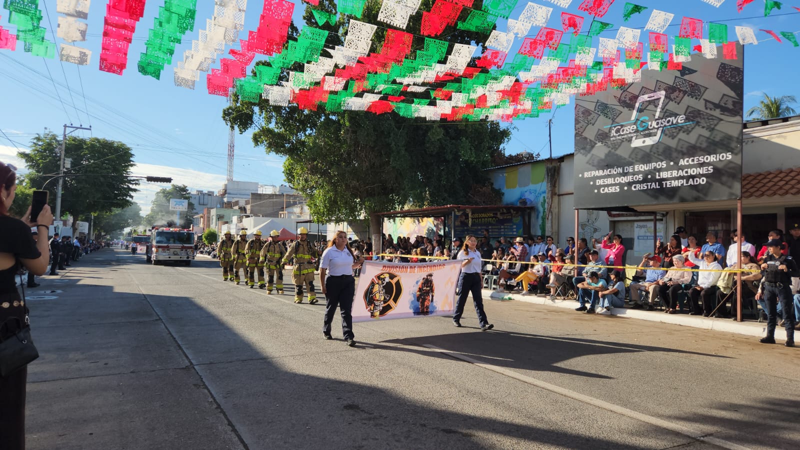 desfile del 20 de noviembre en guasave