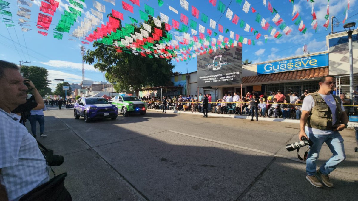 desfile del 20 de noviembre en guasave