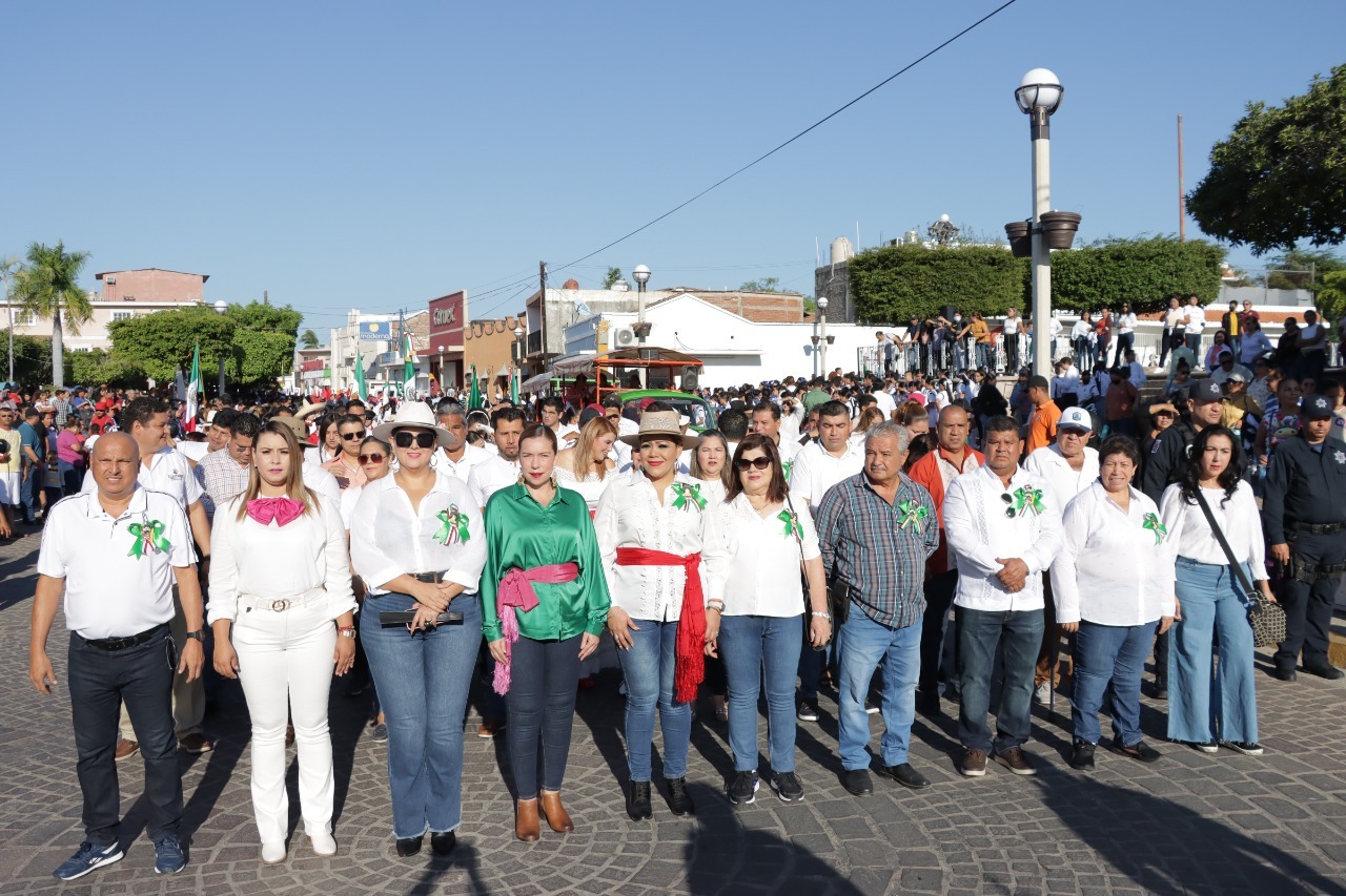 Preparan desfile cívico por la Revolución Mexicana en Rosario, Sinaloa