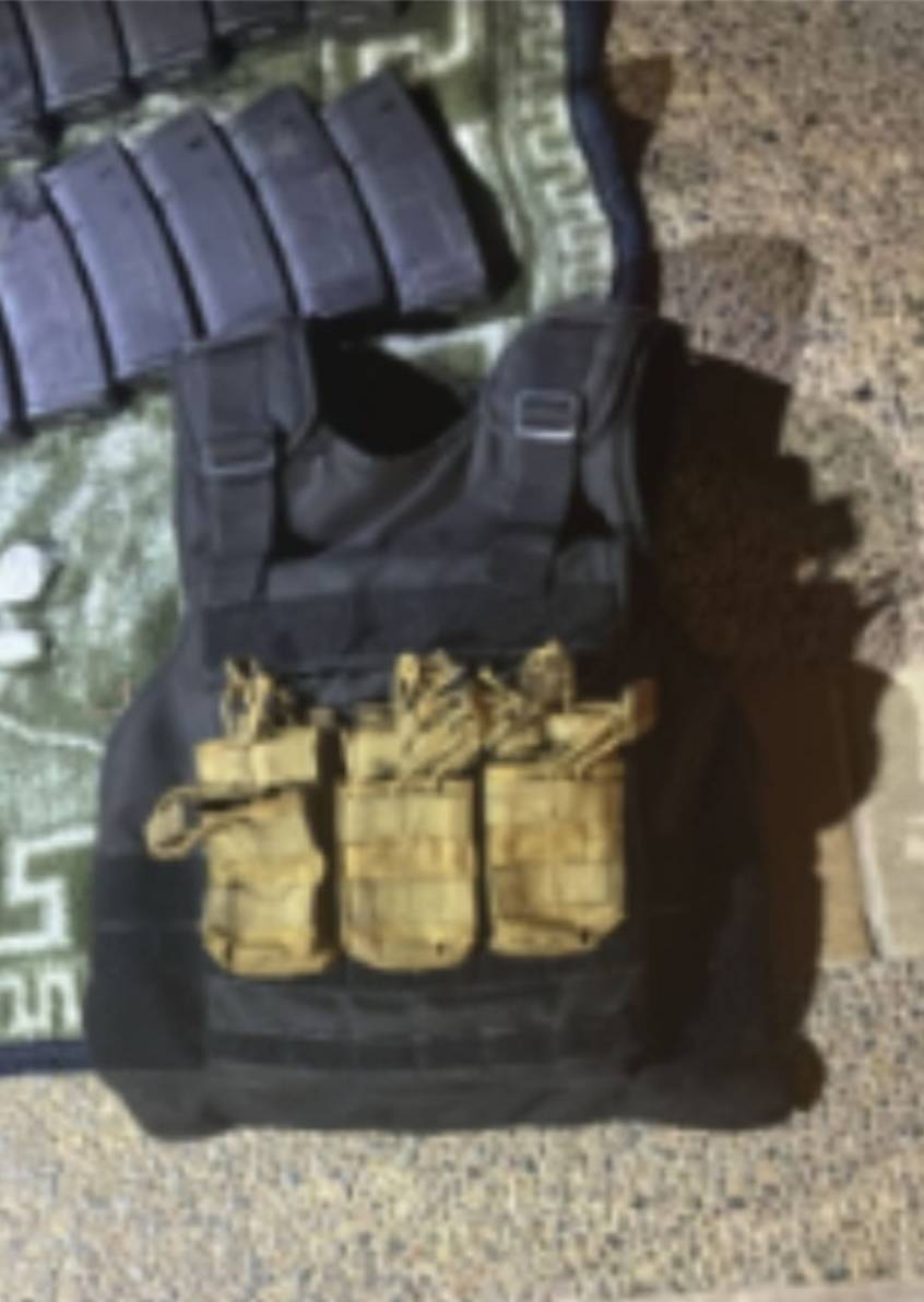 detenidos portaban armas y droga