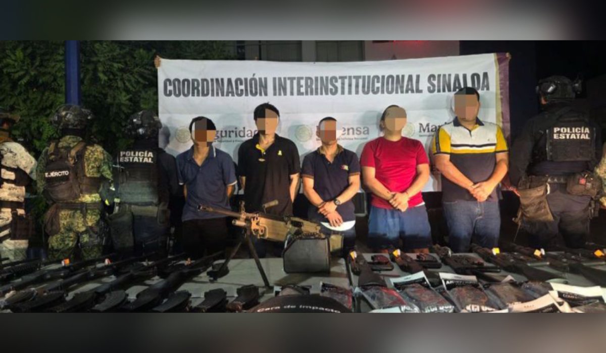 Detenidos y armamento asegurado tras operativo en Espacios Barcelona, Culiacán, Sin.