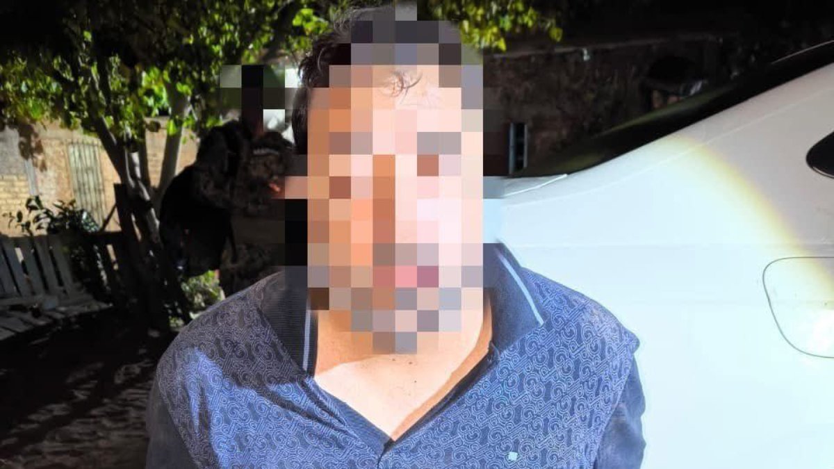 detiene la marina a un hombre en la guamuchilera