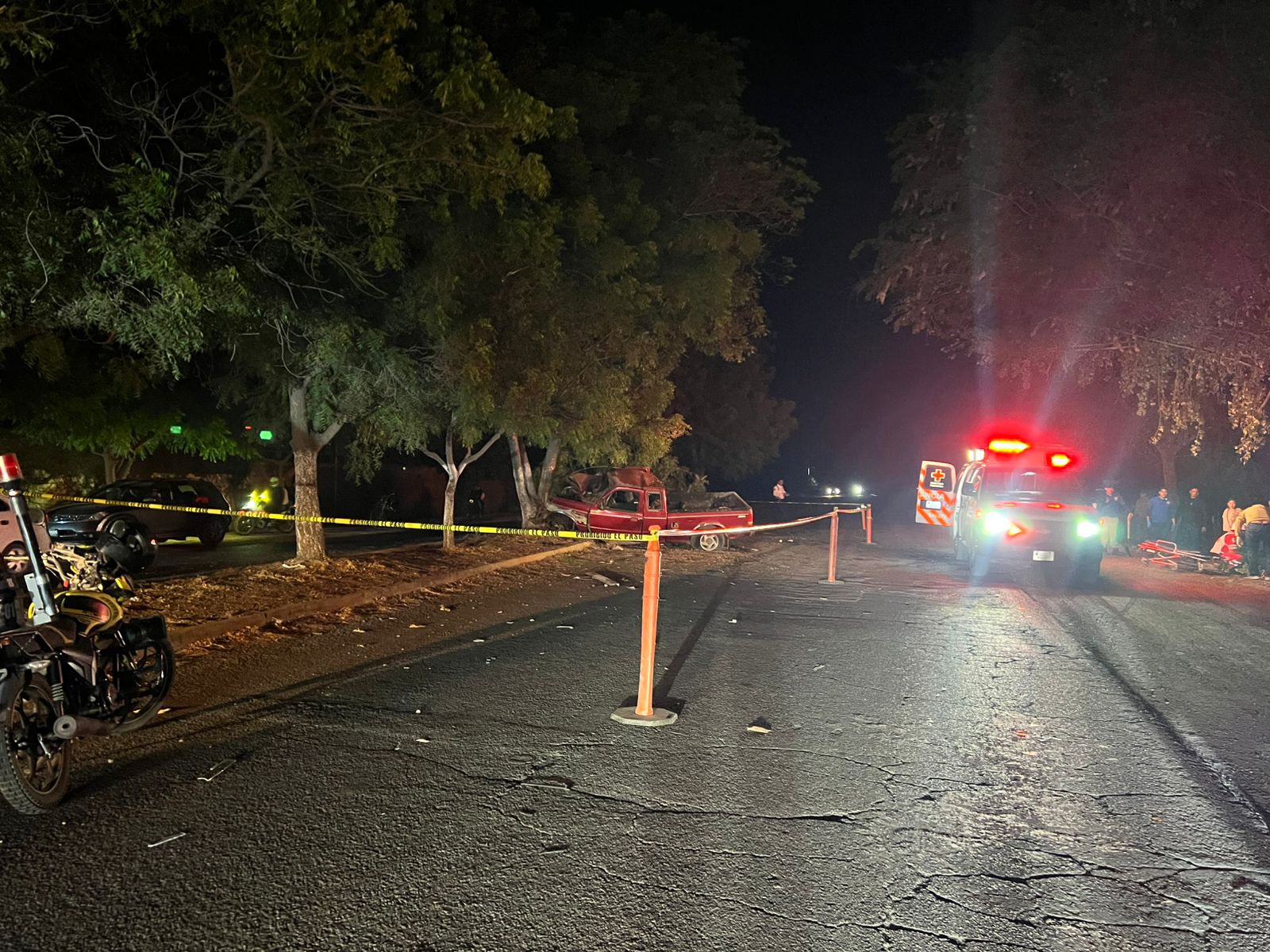 Dos muertos y un herido deja accidente en carretera de El Fuerte