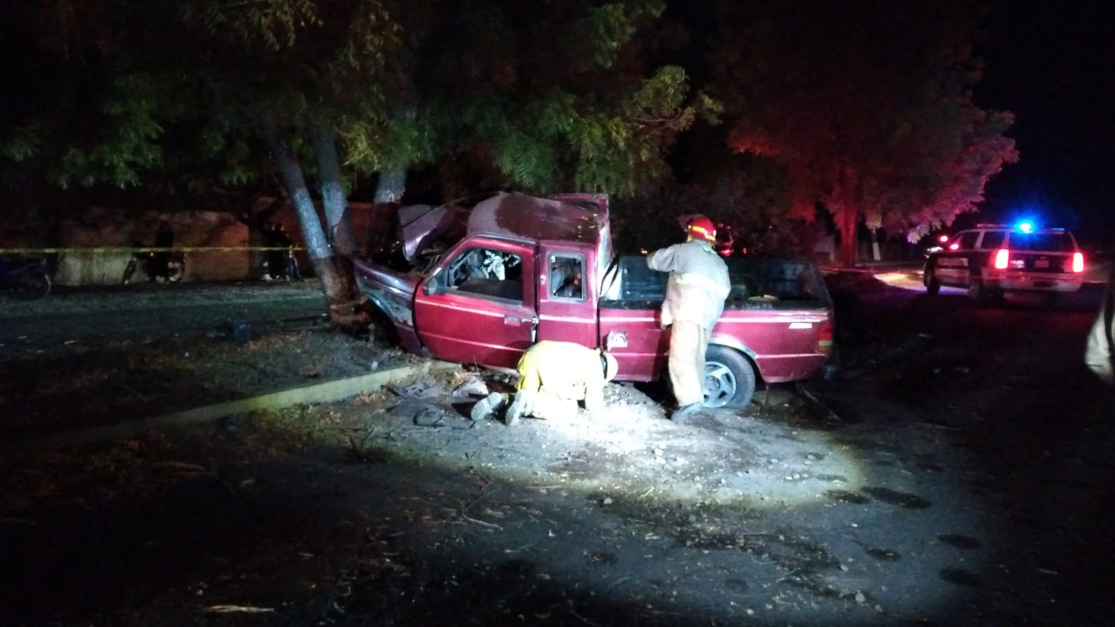 Dos muertos y un herido deja accidente en carretera de El Fuerte