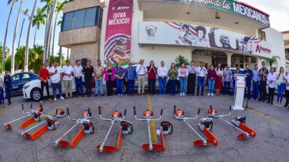 Dotan de unidades y equipo a áreas del Ayuntamiento de Ahome, Sinaloa; invierten 5.4 mdp, resalta autoridad