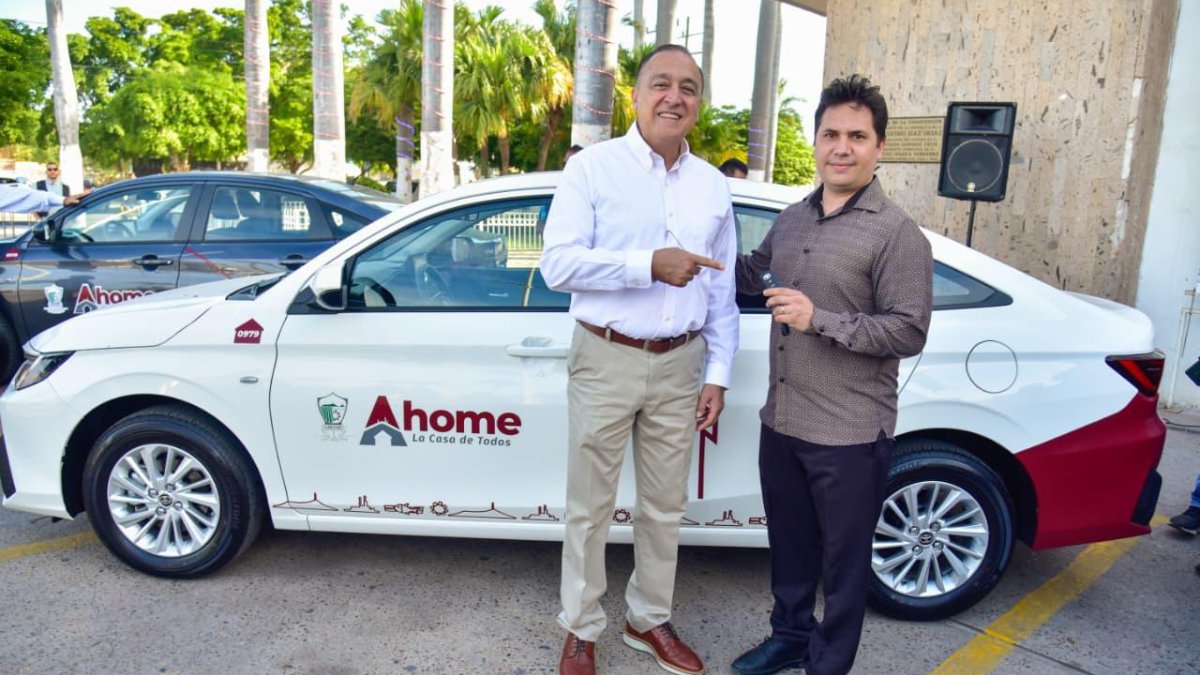 dotan de unidades y equipo a areas del ayuntamiento de ahome sinaloa