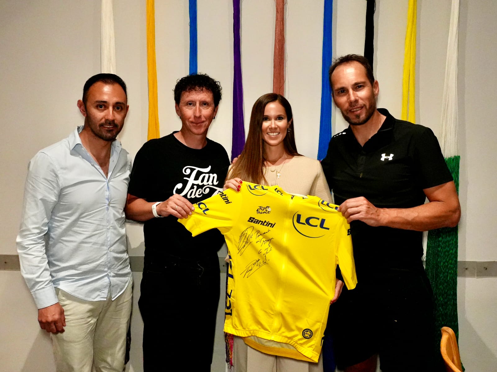 Mireya Sosa Osuna con embajadores de LÉtape Mazatlán By Tour de France