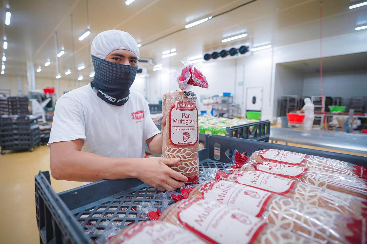 trabajador de pastelería Panamá